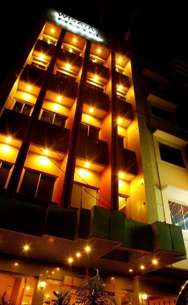 Hotel Wisata Палембанг Экстерьер фото