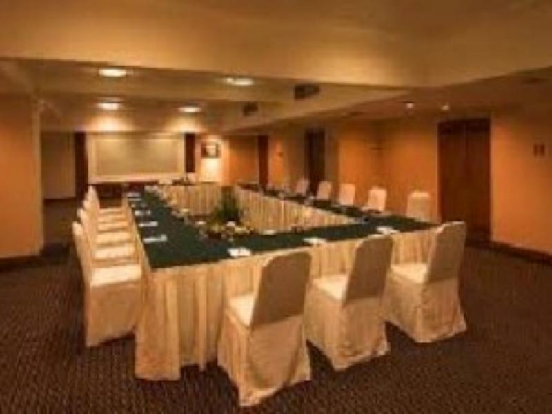 Hotel Wisata Палембанг Экстерьер фото